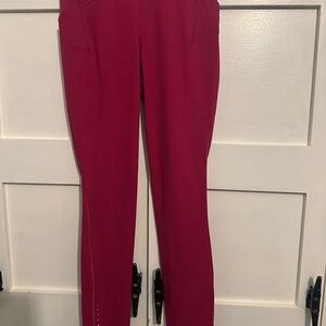 Lululemon High-Rise Leggings with Side Pockets – Size 2 (Berry Red
